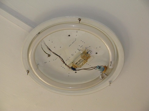 setup for magnetic ballast for circular fluorescent tube